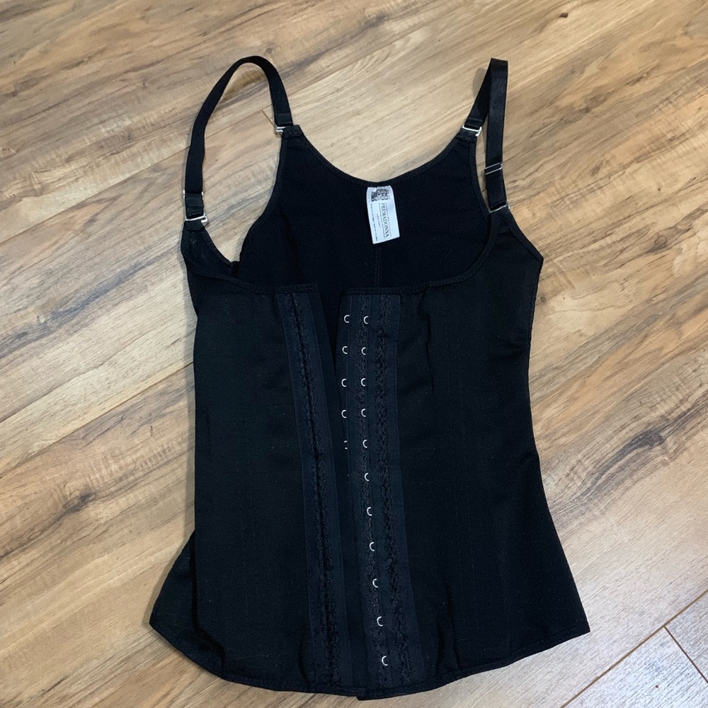 “Premadonna” waist trainer size xs